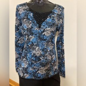 Elegant Black and Blue Floral Lace Women's Top
Item# TSct16